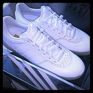 Adiddas city cup kicks